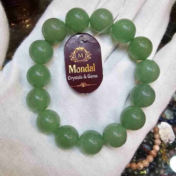 green aventurine  gems quality 12mm